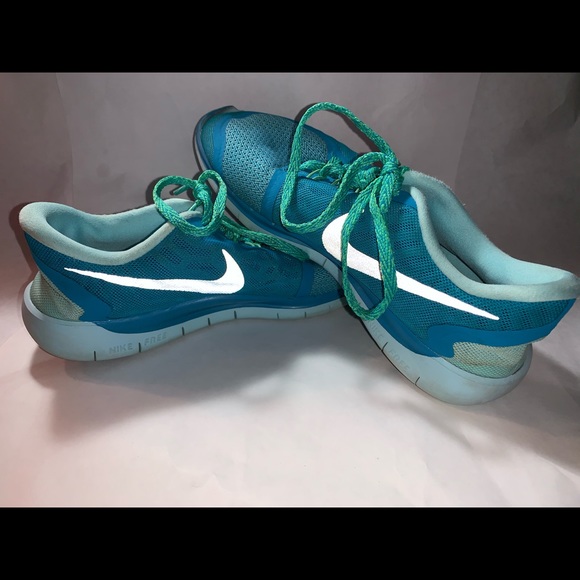 women’s nike running shoes - Picture 1 of 5